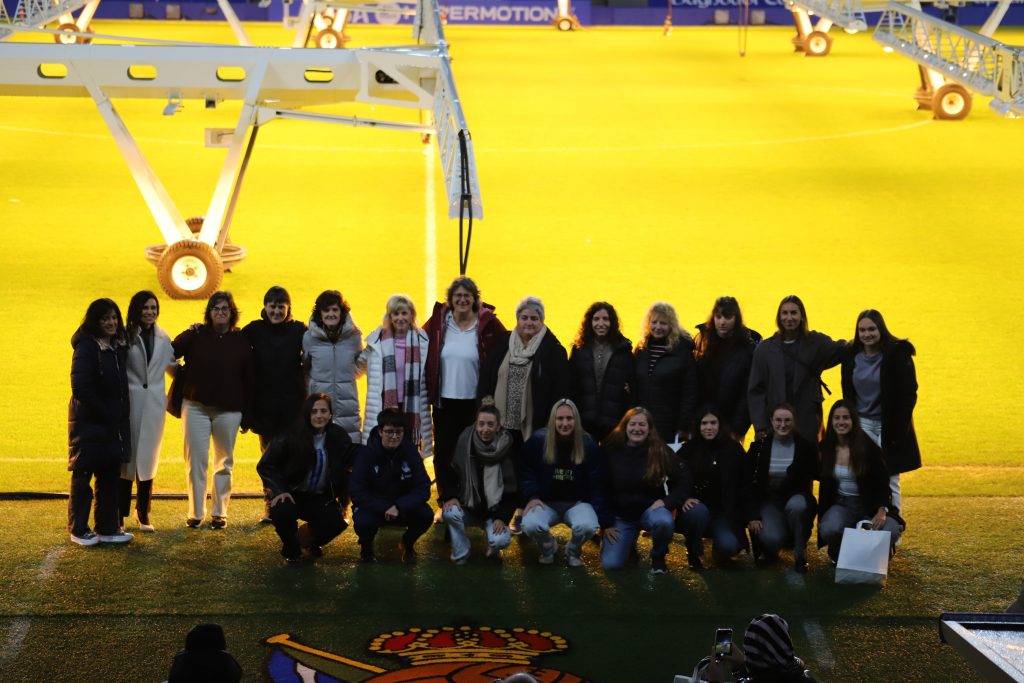 Womens Group, Gipuzkoa, Red, Femmes,