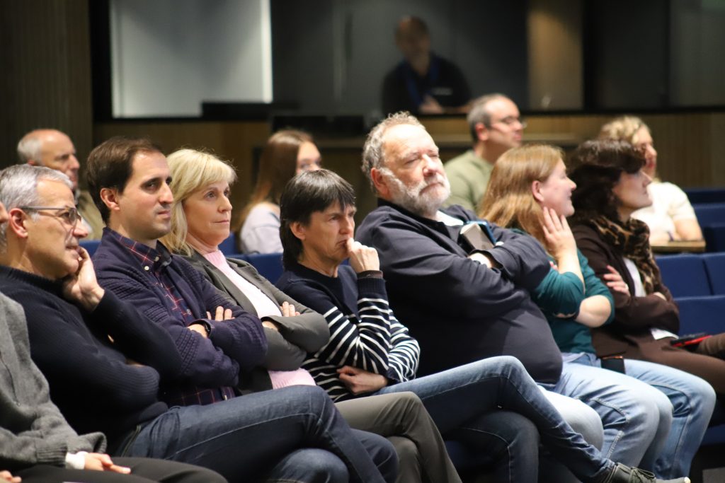 Womens Group, Gipuzkoa, Red, Femmes,