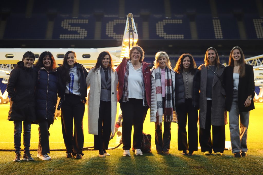 Womens Group, Gipuzkoa, Red, Femmes,